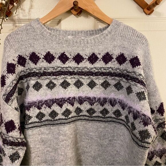 Time and Tru Gray and Purple Patterned Sweater - Picture 4 of 7
